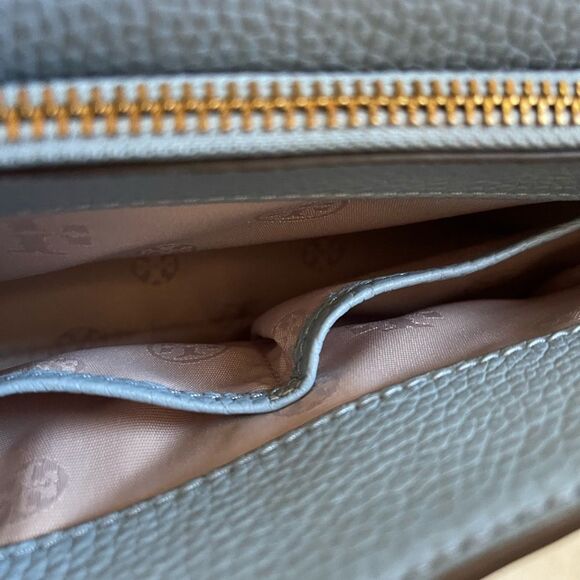 NWT . Tory Burch Britten Flap Shoulder Bag Blue Cloud - Picture 9 of 13